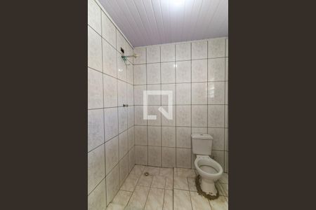 Banheiro de casa para alugar com 1 quarto, 30m² em Parque Pinheiros, Taboão da Serra