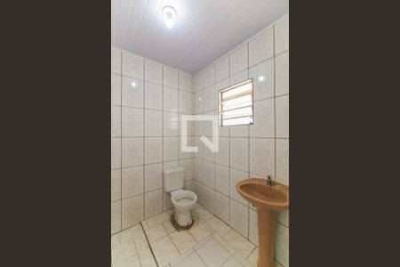 Banheiro de casa para alugar com 1 quarto, 30m² em Parque Pinheiros, Taboão da Serra