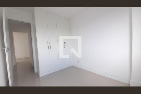 Quarto 1 de apartamento para alugar com 2 quartos, 63m² em Freguesia de Jacarepaguá, Rio de Janeiro