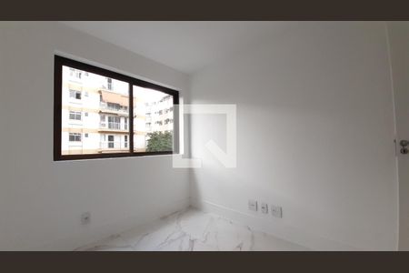 Quarto 1 de apartamento para alugar com 2 quartos, 60m² em Freguesia de Jacarepaguá, Rio de Janeiro