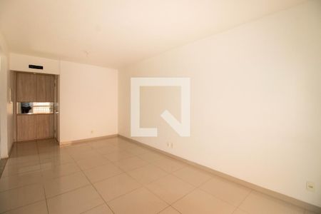 Sala de apartamento à venda com 2 quartos, 74m² em Jardim Lindóia, Porto Alegre