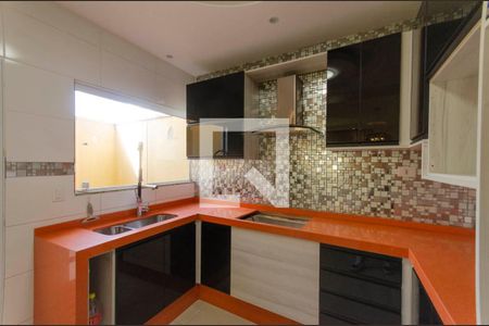 Cozinha de casa de condomínio para alugar com 2 quartos, 140m² em Cidade Patriarca, São Paulo