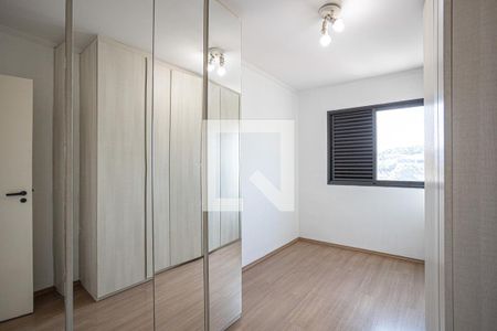 Quarto 1 de apartamento para alugar com 2 quartos, 57m² em Quitaúna, Osasco