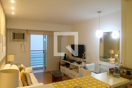 Sala de apartamento para alugar com 1 quarto, 41m² em Jardim Botânico, Rio de Janeiro