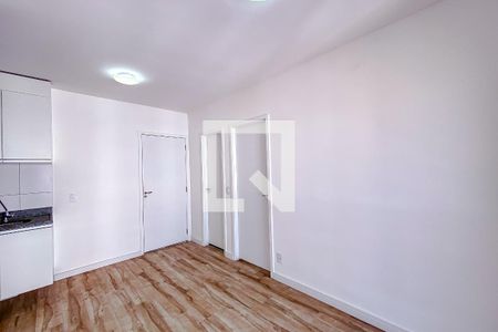 Sala de apartamento para alugar com 2 quartos, 38m² em Vila Invernada, São Paulo