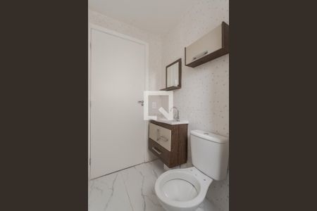 Banheiro de apartamento à venda com 2 quartos, 44m² em Protásio Alves, Porto Alegre