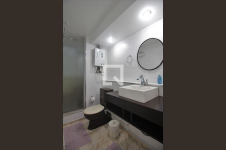 Banheiro da Suíte de apartamento para alugar com 1 quarto, 50m² em Vila Tramontano, São Paulo