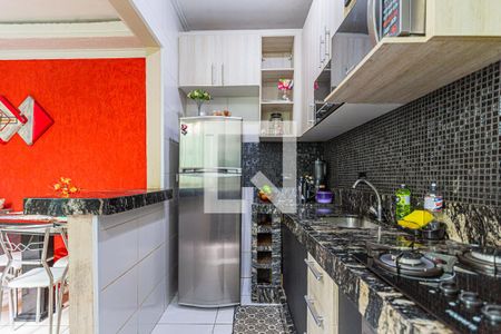 Apartamento à venda com 47m², 2 quartos e 1 vaga Apartamento à venda com 47m², 2 quartos e 1 vagaCozinha e Área de Serviço