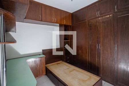 Quarto 2 de apartamento à venda com 3 quartos, 70m² em Lagoinha, Belo Horizonte