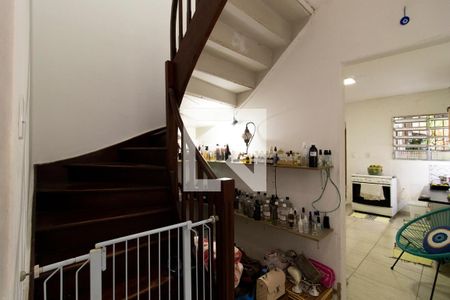 Escada Interna de casa à venda com 2 quartos, 150m² em Santana, São Paulo