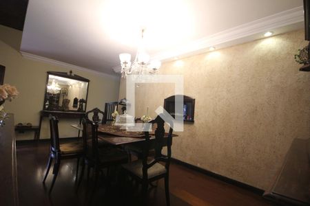 Sala de Jantar de casa à venda com 4 quartos, 280m² em Jardim Santa Helena, São Paulo