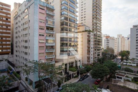 Vista de apartamento à venda com 4 quartos, 245m² em Santa Cecília, São Paulo