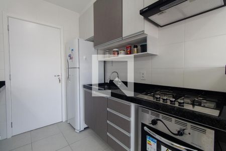 Sala e cozinha de apartamento para alugar com 1 quarto, 30m² em Vila Ema, São Paulo