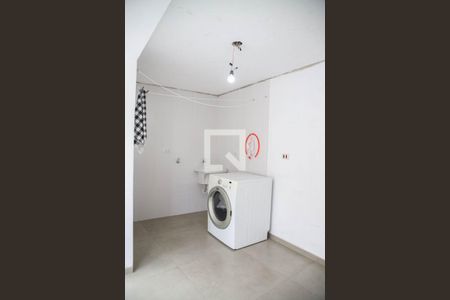 Casa à venda com 171m², 3 quartos e 2 vagas Casa à venda com 171m², 3 quartos e 2 vagasÁrea de Serviço