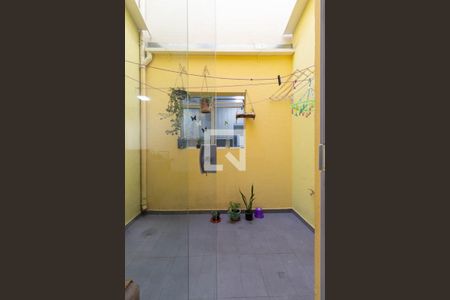 Área da Sala de casa de condomínio à venda com 3 quartos, 114m² em Vila Nivi, São Paulo