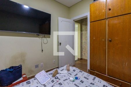 Suite 1 de casa à venda com 5 quartos, 180m² em Vila Carmosina, São Paulo
