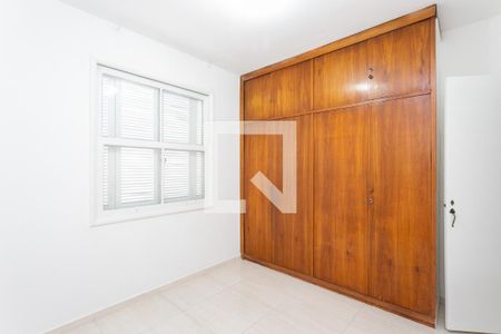 Quarto 1 de casa para alugar com 2 quartos, 180m² em Vila Romana, São Paulo