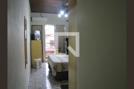 Suíte de casa à venda com 4 quartos, 240m² em Vila Pierina, São Paulo