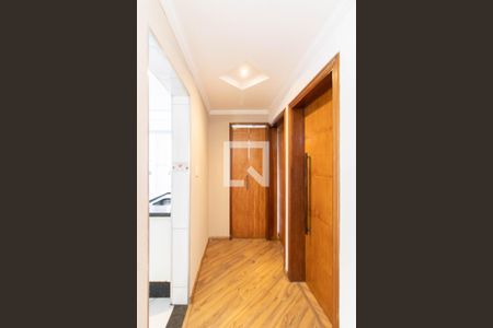 Corredor de apartamento para alugar com 2 quartos, 48m² em Vila Izabel, Guarulhos