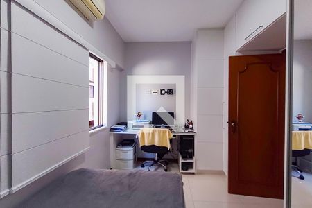 Quarto 1 de apartamento à venda com 3 quartos, 140m² em Jardim Guanabara, Rio de Janeiro