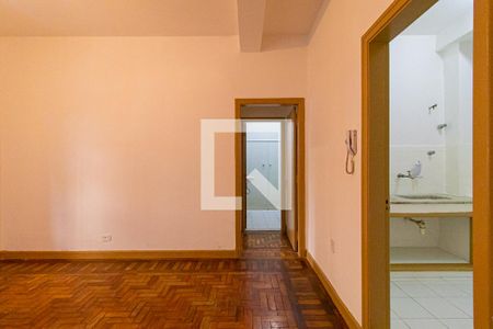 Sala de apartamento para alugar com 1 quarto, 64m² em Higienópolis, São Paulo