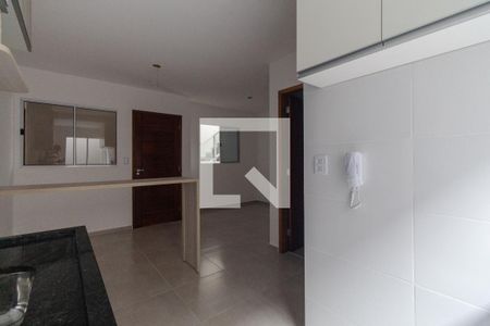 Sala e cozinha de apartamento à venda com 1 quarto, 34m² em Vila Ivone, São Paulo