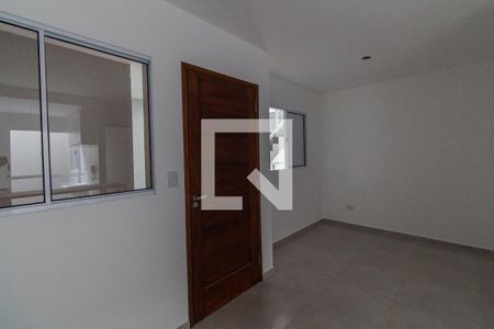 Sala e cozinha de apartamento à venda com 1 quarto, 34m² em Vila Ivone, São Paulo