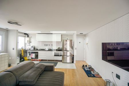 Sala e cozinha de apartamento à venda com 1 quarto, 61m² em Vila Regente Feijó, São Paulo