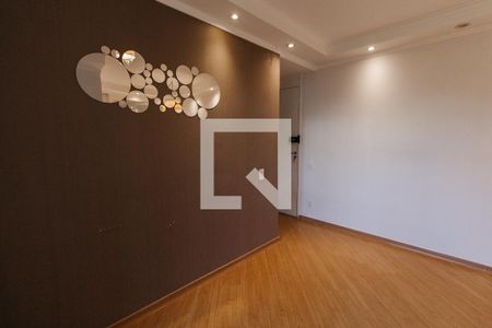 Sala de apartamento para alugar com 2 quartos, 50m² em Jardim Independência, São Paulo