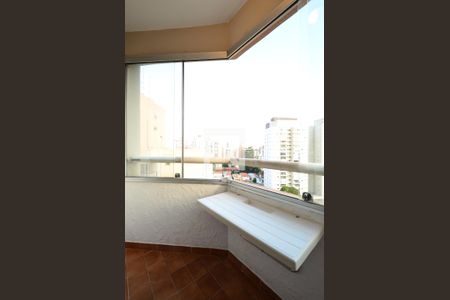 Varanda de apartamento à venda com 2 quartos, 56m² em Vila Alexandria, São Paulo