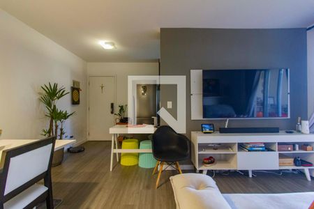 Sala de apartamento à venda com 2 quartos, 69m² em Paraíso do Morumbi, São Paulo