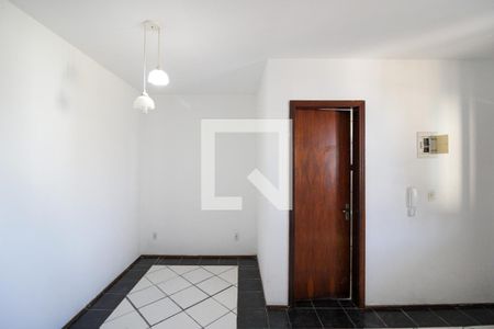 Sala/Cozinha de apartamento à venda com 1 quarto, 38m² em São José, Canoas