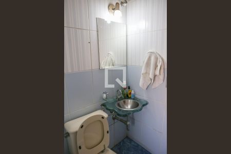 Lavabo de casa à venda com 4 quartos, 200m² em Vila Ipojuca, São Paulo