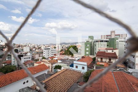 Vista da sala  de apartamento para alugar com 2 quartos, 168m² em Floresta, Belo Horizonte