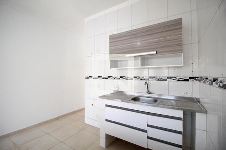 Cozinha de casa para alugar com 2 quartos, 75m² em Jardim Santa Madre Paulina, Sorocaba