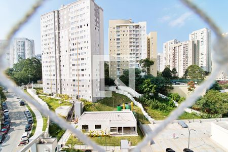 Vista da Sala de apartamento para alugar com 2 quartos, 44m² em Parque Reboucas, São Paulo