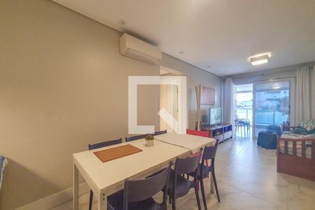 Sala de apartamento para alugar com 2 quartos, 88m² em Jardim Astúrias, Guarujá