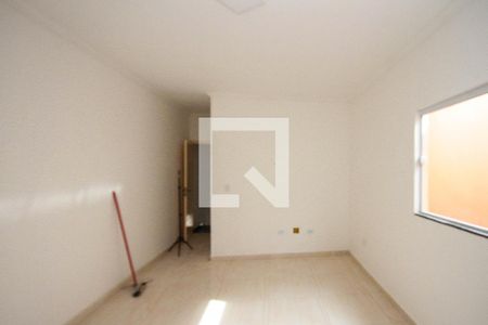 Sala de casa para alugar com 2 quartos, 120m² em Jardim Sapopemba, São Paulo