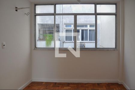 Quarto 1 de apartamento para alugar com 2 quartos, 70m² em Icaraí, Niterói