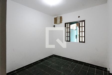 Quarto de casa para alugar com 2 quartos, 60m² em Campo Grande, Rio de Janeiro