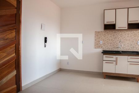 Sala e Cozinha de apartamento para alugar com 1 quarto, 40m² em Vila Gustavo, São Paulo