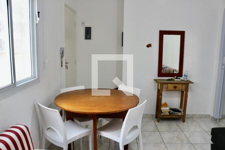 Sala de apartamento para alugar com 1 quarto, 60m² em Vila Alzira, Guarujá