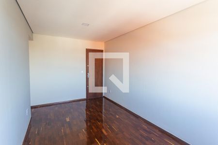 Sala de apartamento à venda com 4 quartos, 110m² em Concórdia, Belo Horizonte