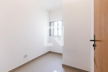 Quarto 2 de apartamento para alugar com 2 quartos, 45m² em Jardim Eliane, São Paulo