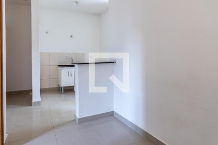 Sala  de apartamento para alugar com 2 quartos, 45m² em Jardim Eliane, São Paulo