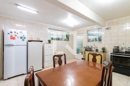 Casa à venda com 250m², 3 quartos e 3 vagas Casa à venda com 250m², 3 quartos e 3 vagasCozinha