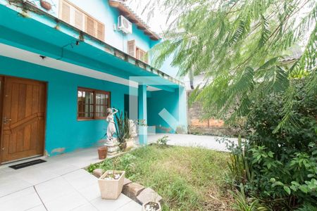 Casa à venda com 250m², 3 quartos e 3 vagas Casa à venda com 250m², 3 quartos e 3 vagasJardim