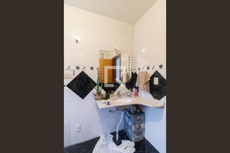 Casa à venda com 250m², 3 quartos e 3 vagas Casa à venda com 250m², 3 quartos e 3 vagasBanheiro da Suíte 3