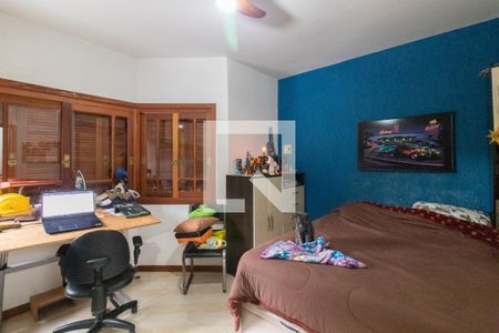 Casa à venda com 250m², 3 quartos e 3 vagas Casa à venda com 250m², 3 quartos e 3 vagasQuarto 2 - Suíte