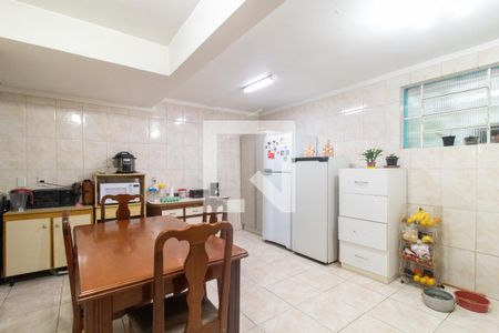 Casa à venda com 250m², 3 quartos e 3 vagas Casa à venda com 250m², 3 quartos e 3 vagasCozinha